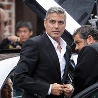 George Clooney on the set of a Mercedes Benz E300 L advert photos | Picture 78286